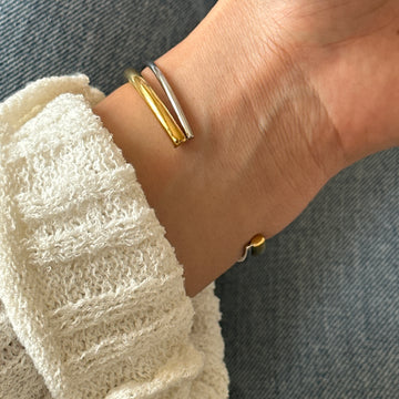 Dual tone Cuff
