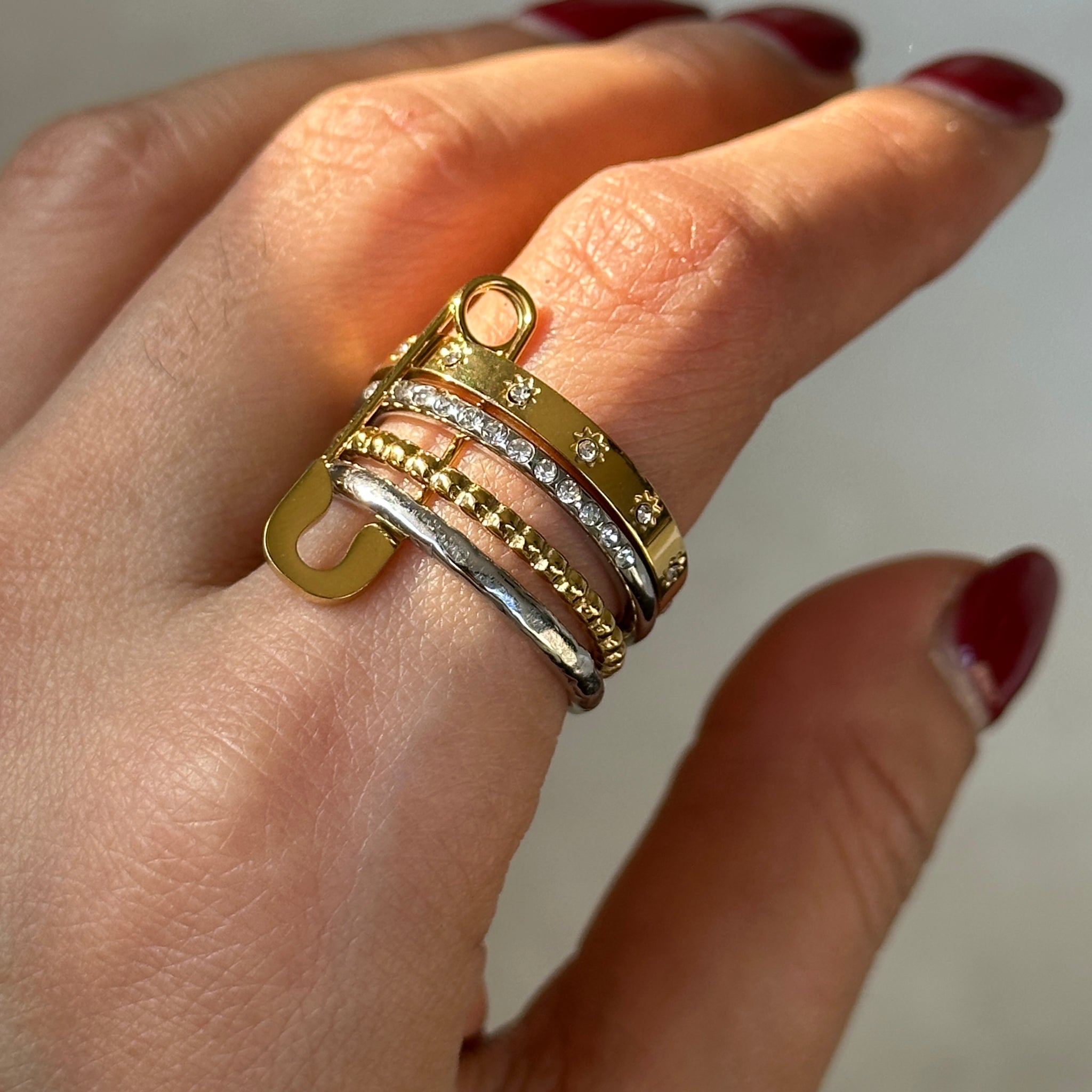 Nova Stack ring