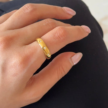 Golden Gleam Ring