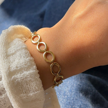 Round Gold bracelet