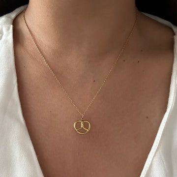 Pretzel necklace