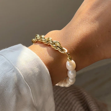 Twisted Rope and Freshwater Pearls bracelet