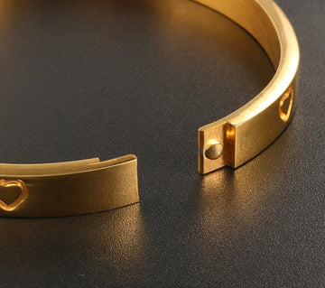 Heart and stud Bracelet-kada