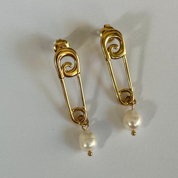 Safety pin Gold earring