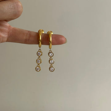 Alice droplet Earring