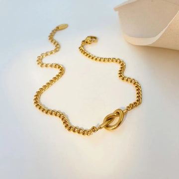 Knot bracelet