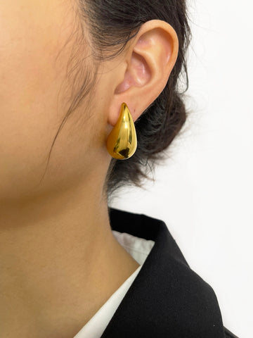 Bottega tear drop earring